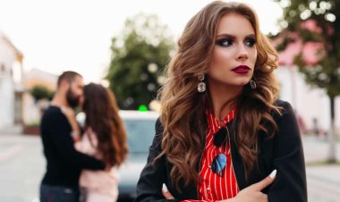 How to Cope When Your Ex Starts Dating Again