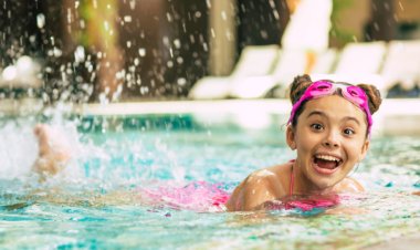 Is Swimming After Eating Actually Dangerous?