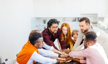 Empowerment: Definition and How To Apply It in the Workplace