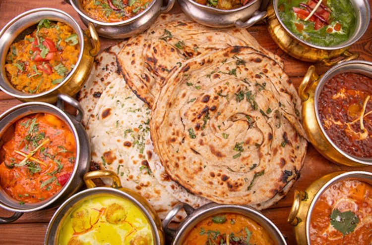 What are the famous dishes to try in Punjab?