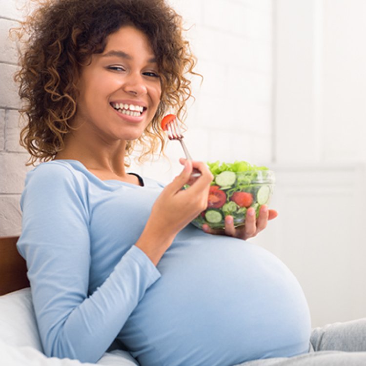 A Guide on What to Eat During Pregnancy